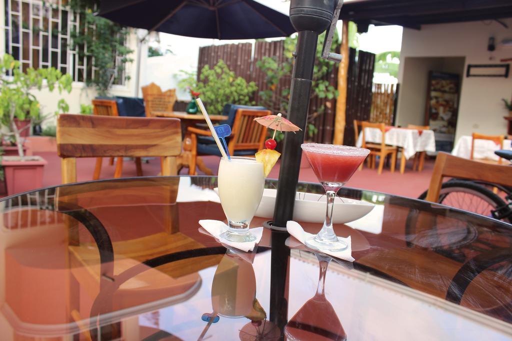 Hotel Del Sol Galapagos بويرتو أيورا المظهر الخارجي الصورة
