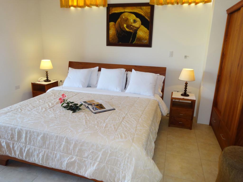 Hotel Del Sol Galapagos بويرتو أيورا الغرفة الصورة