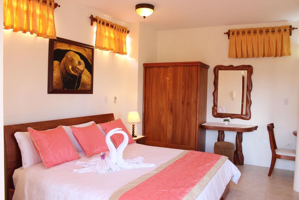 Hotel Del Sol Galapagos بويرتو أيورا الغرفة الصورة