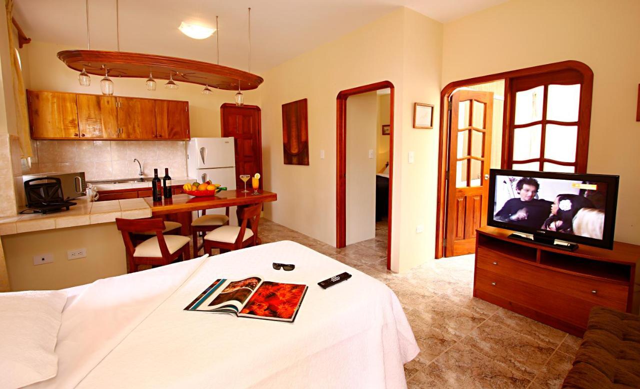 Hotel Del Sol Galapagos بويرتو أيورا المظهر الخارجي الصورة